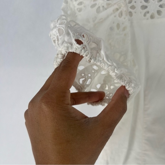 Christy Lynn‎ White Cotton Eyelet Puff Sleeve Top Feminine Romantic - Picture 5 of 13